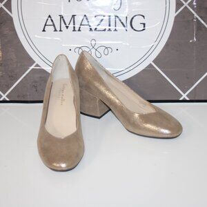 BEAUTIFUL LADIES BETTYE MULLER HEELS - 10 - GOLD
